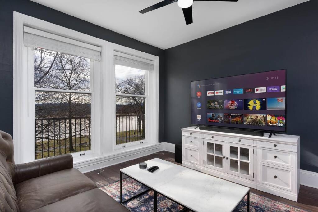 Flats On Front - Riverfront Gem Fast Wi-Fi 3F Harrisburg Exterior foto